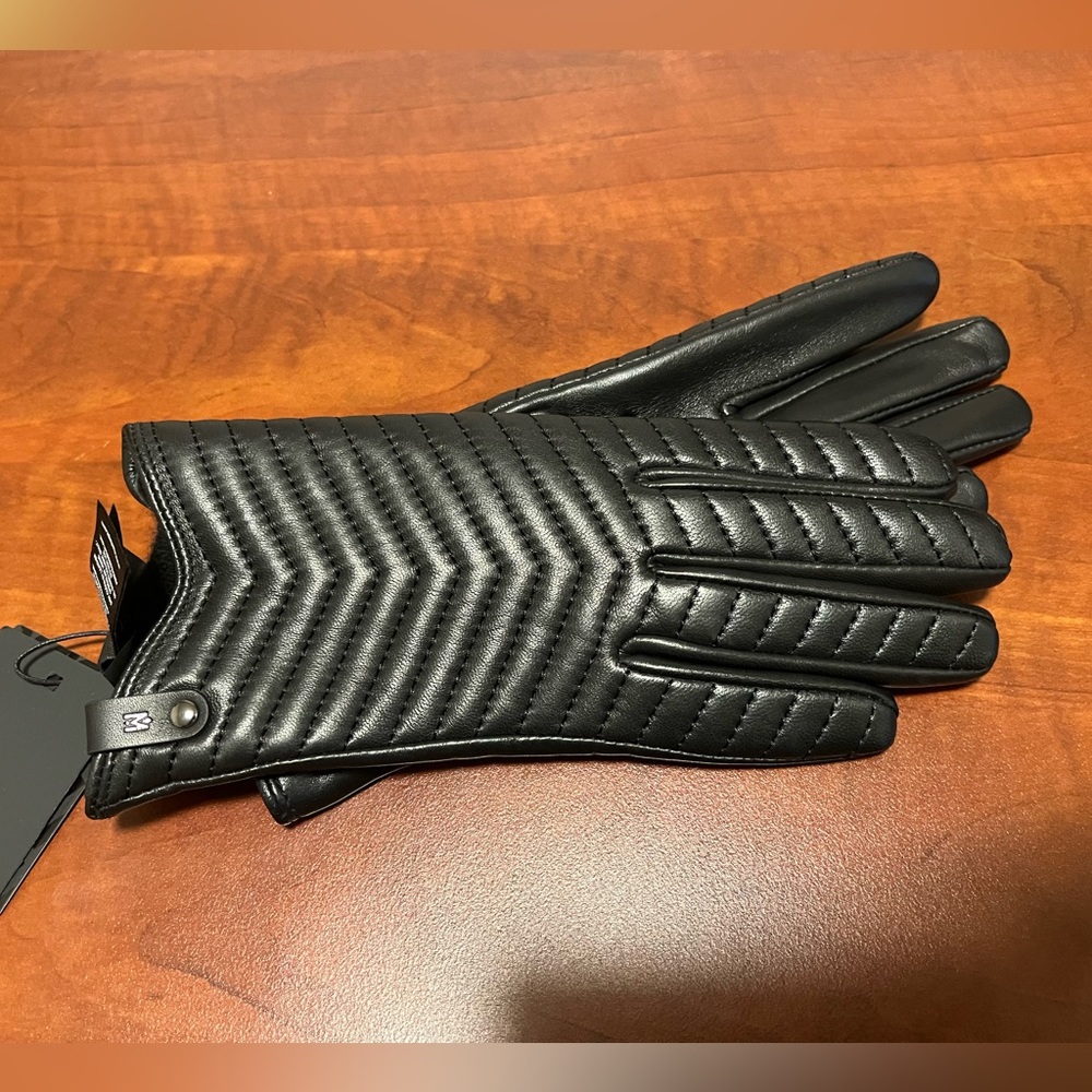 Mackage leather gloves, cashmere lined, touchscreen friendly - Picture 1 of 4